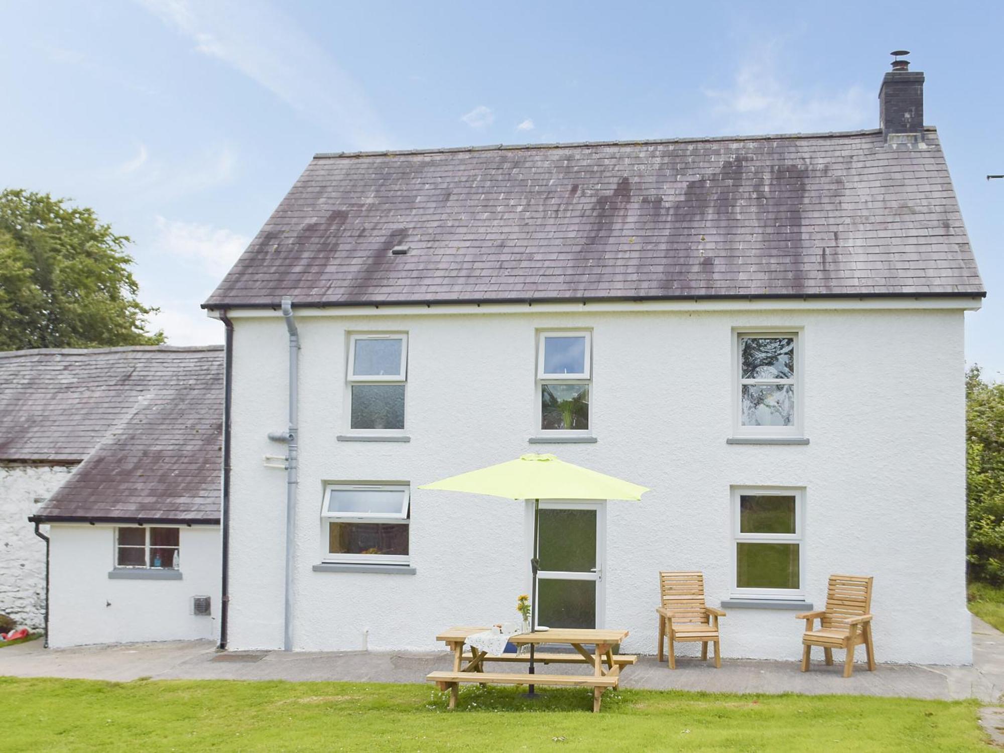 Typicca Farmhouse Brechfa Exterior foto